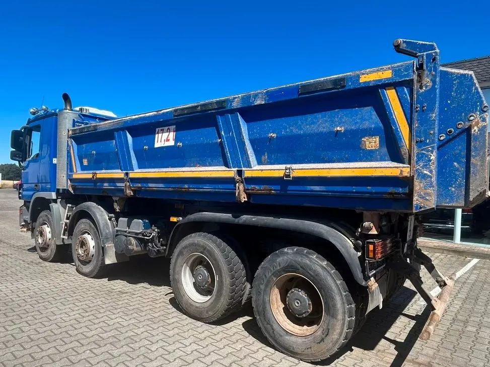 Mercedes-Benz Actros 4141 K 8x4 / Meiller Trójstronna Wywrotka / Automat / Euro 5 / Klima / 36T DMC - מזהיר: תמונה 4 Mercedes-Benz Actros 4141 K 8x4 / Meiller Trójstronna Wywrotka / Automat / Euro 5 / Klima / 36T DMC - מזהיר: תמונה 4