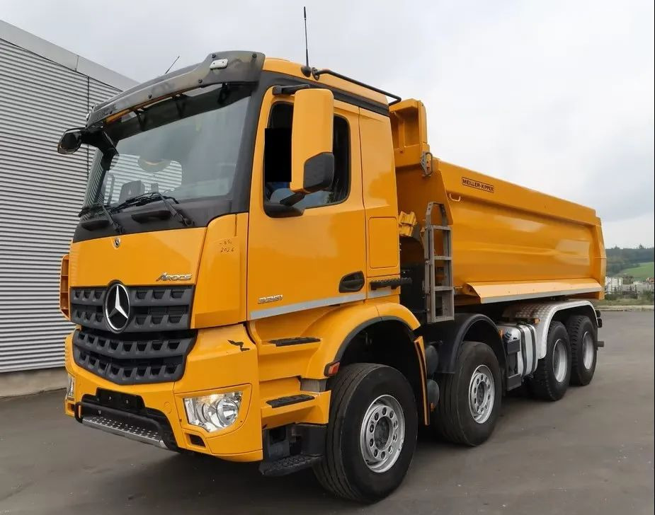 Mercedes-Benz Arocs 3251 / 8x4 / Wywrotka Meiller 3- stronna /  Euro 6d / Przebieg: 215 600 km - מזהיר: תמונה 1 Mercedes-Benz Arocs 3251 / 8x4 / Wywrotka Meiller 3- stronna /  Euro 6d / Przebieg: 215 600 km - מזהיר: תמונה 1