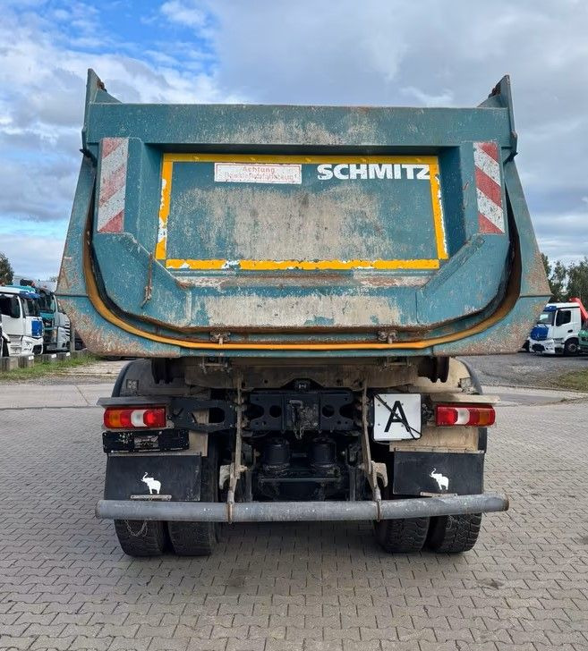 מזהיר Mercedes-Benz Arocs 4145 AK 8x6 | Wywrotka trójstronna Schmitz Mulde | Klima | Kamera |: תמונה 8 מזהיר Mercedes-Benz Arocs 4145 AK 8x6 | Wywrotka trójstronna Schmitz Mulde | Klima | Kamera |: תמונה 8