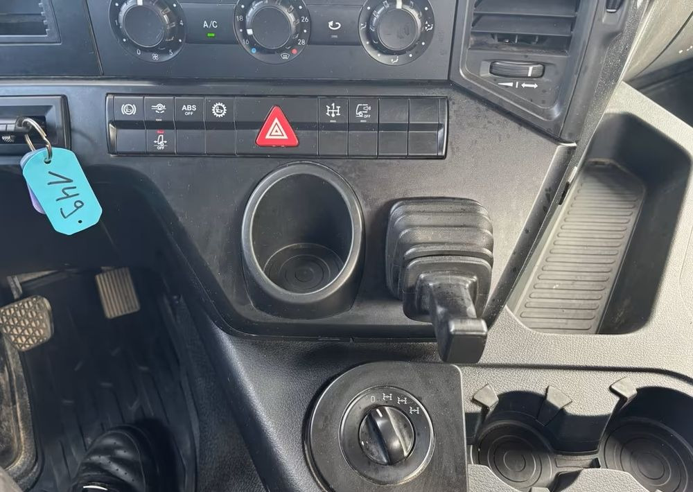 מזהיר Mercedes-Benz Arocs 4145 AK 8x6 | Wywrotka trójstronna Schmitz Mulde | Klima | Kamera |: תמונה 12 מזהיר Mercedes-Benz Arocs 4145 AK 8x6 | Wywrotka trójstronna Schmitz Mulde | Klima | Kamera |: תמונה 12