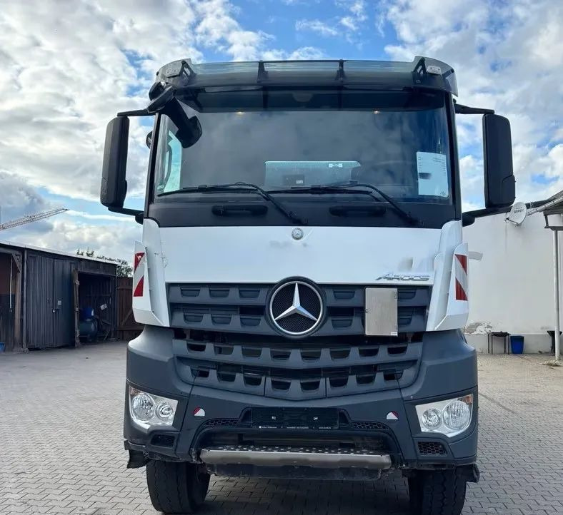 Mercedes-Benz Mercedes-Benz Arocs 4145AK 8x6 Allrad | Wywrotka Schmitz Mulda z hydrauliczną zabudową kiprującą | Euro 6c | Przebieg: 144 249 km !!!! - מזהיר: תמונה 4 Mercedes-Benz Mercedes-Benz Arocs 4145AK 8x6 Allrad | Wywrotka Schmitz Mulda z hydrauliczną zabudową kiprującą | Euro 6c | Przebieg: 144 249 km !!!! - מזהיר: תמונה 4