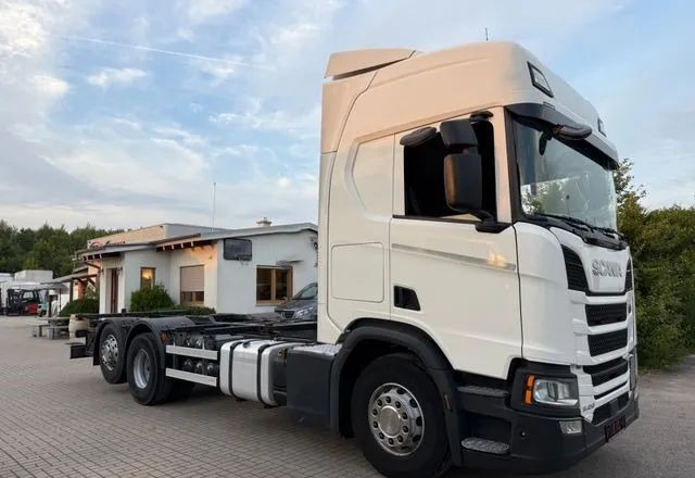 Scania R450 BDF • 6x2 • Euro 6d • Skrętna tylna oś • Retarder • Pod zabudowę • - משאית עם שלדת תא: תמונה 3 Scania R450 BDF • 6x2 • Euro 6d • Skrętna tylna oś • Retarder • Pod zabudowę • - משאית עם שלדת תא: תמונה 3