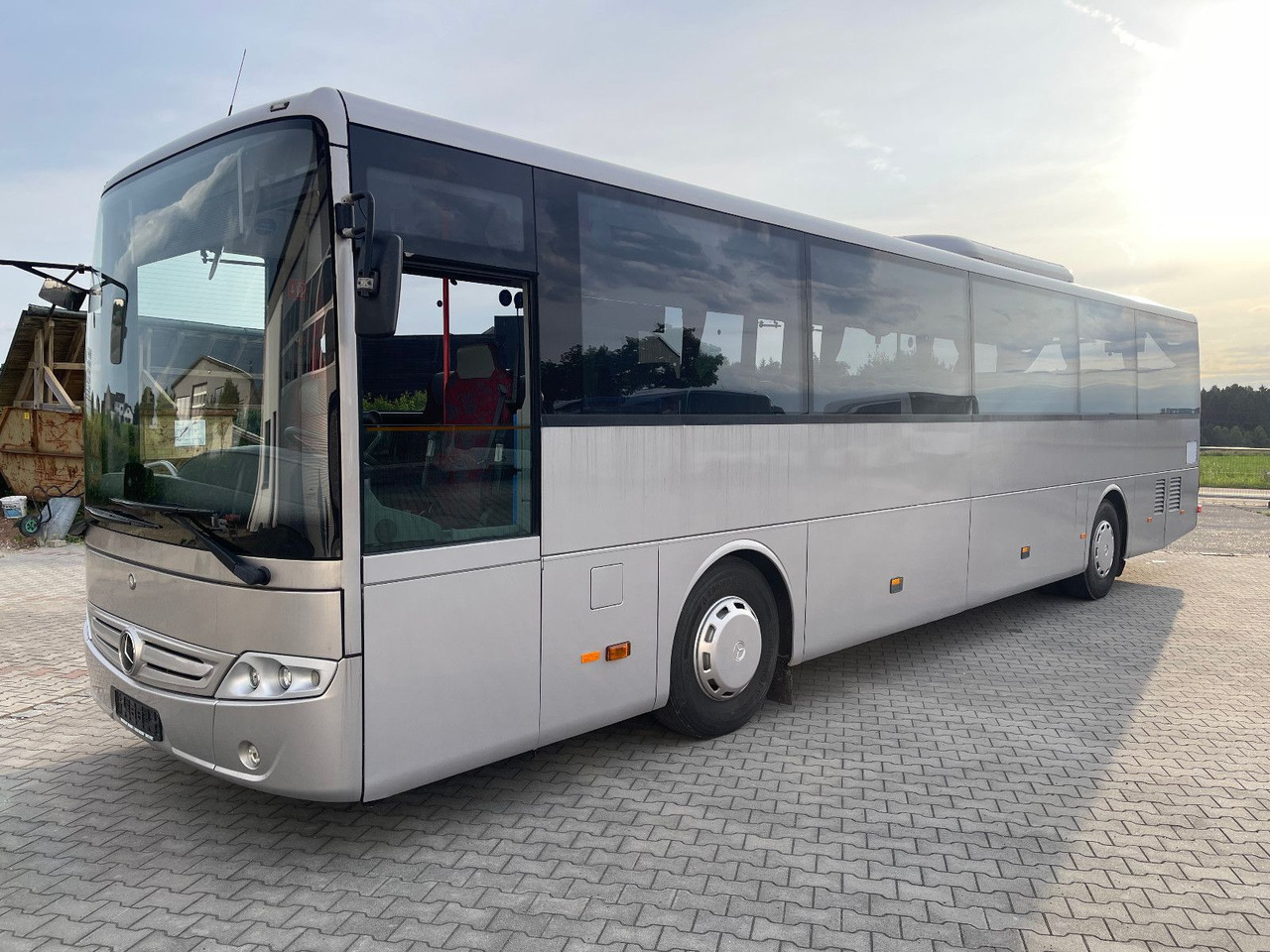 Mercedes-Benz Intouro Euro 6 mit 57 Plätzen - אוטובוס פרברים: תמונה 2 Mercedes-Benz Intouro Euro 6 mit 57 Plätzen - אוטובוס פרברים: תמונה 2