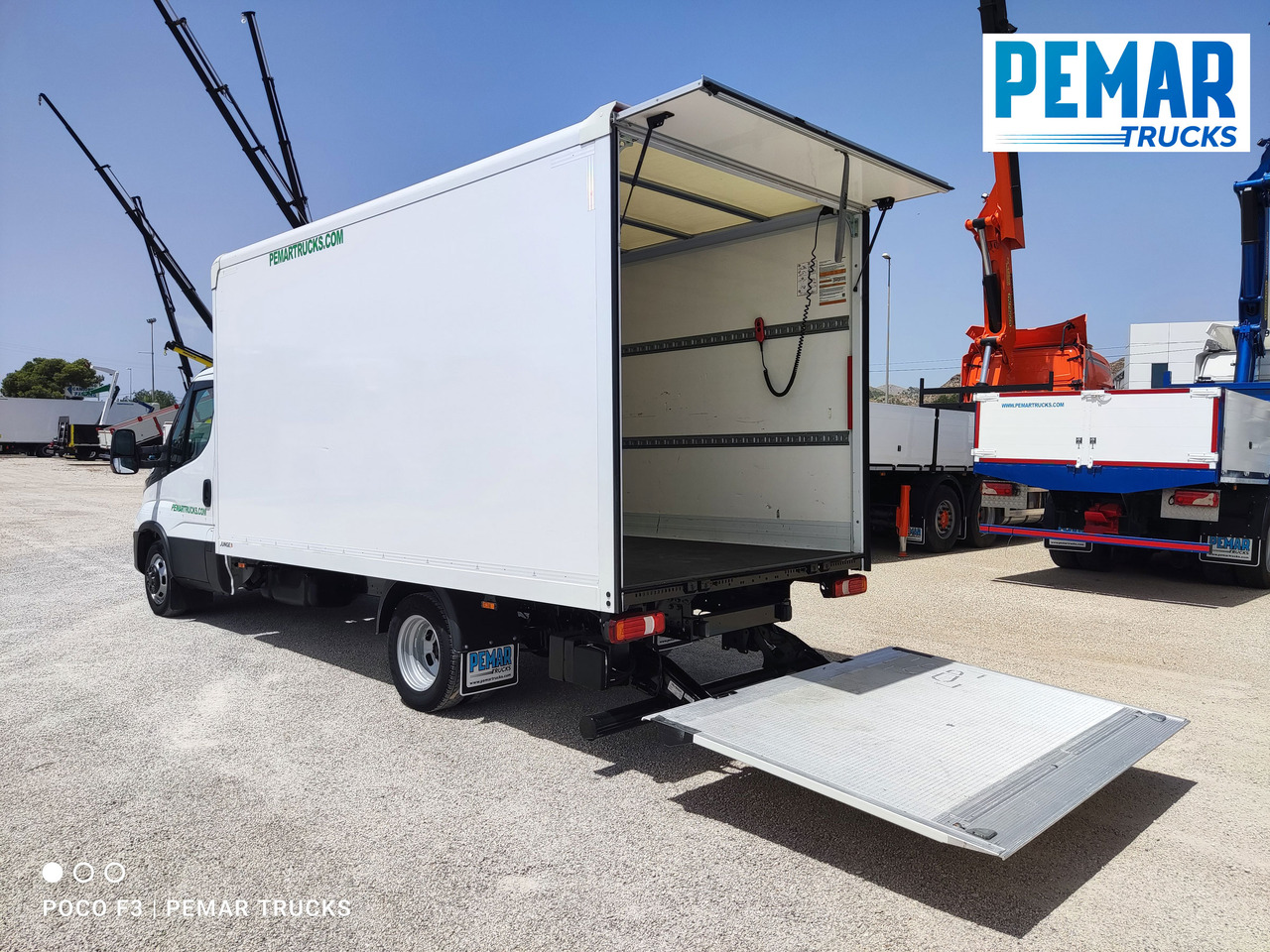 כלי רכב מסחרי עם לוח IVECO DAILY 35C16 CAJA CERRADA DOBLE RUEDA: תמונה 11