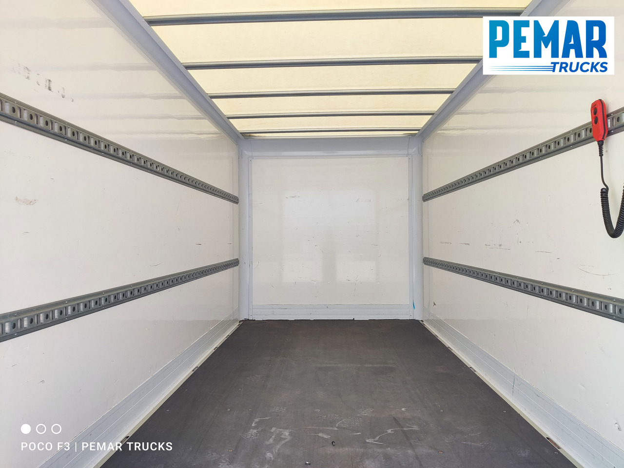כלי רכב מסחרי עם לוח IVECO DAILY 35C16 CAJA CERRADA DOBLE RUEDA: תמונה 13
