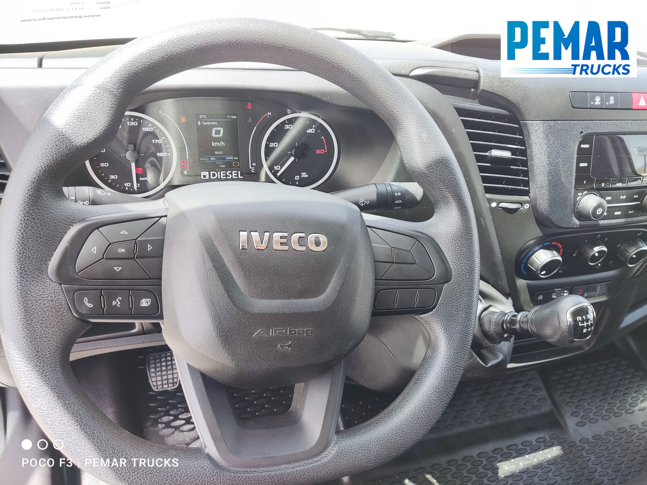 כלי רכב מסחרי עם לוח IVECO DAILY 35C16 CAJA CERRADA DOBLE RUEDA: תמונה 24