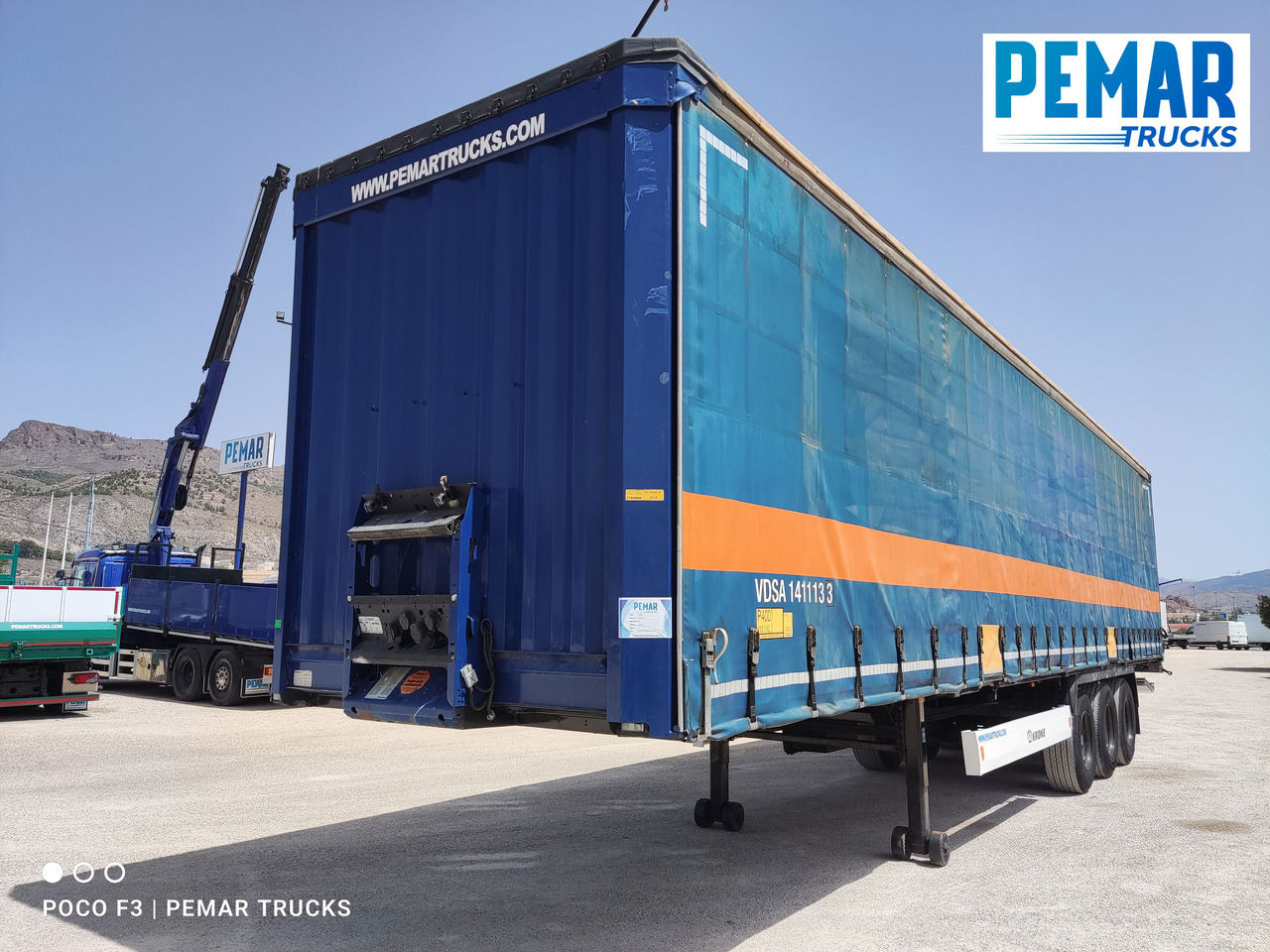 KRONE SD TAUTLINER PLATAFORMA ELEVADORA - סמיטריילר עם וילונות צד: תמונה 1 KRONE SD TAUTLINER PLATAFORMA ELEVADORA - סמיטריילר עם וילונות צד: תמונה 1