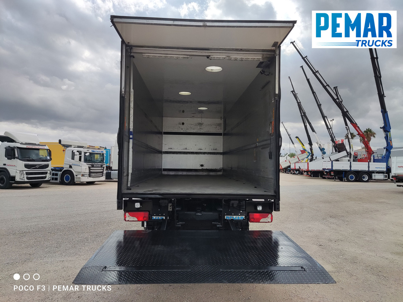 משאית תיבה SCANIA P 230 CAJA CERRADA 16.5T: תמונה 10