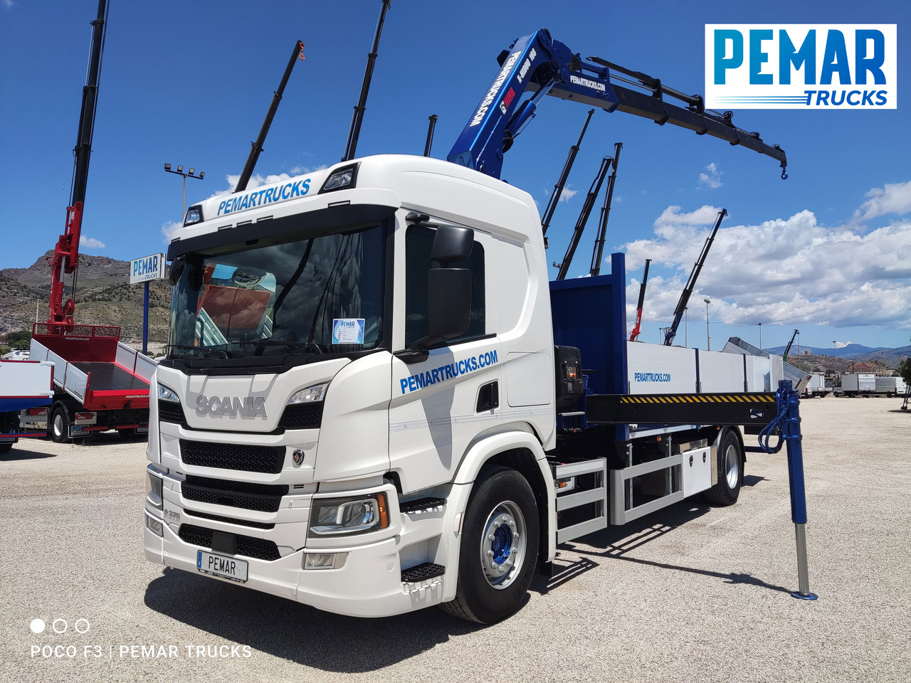 SCANIA P 370 4X2 GRUA CAJA FIJA - משאית צד נופל/ שטוחה, משאית מנוף: תמונה 1 SCANIA P 370 4X2 GRUA CAJA FIJA - משאית צד נופל/ שטוחה, משאית מנוף: תמונה 1