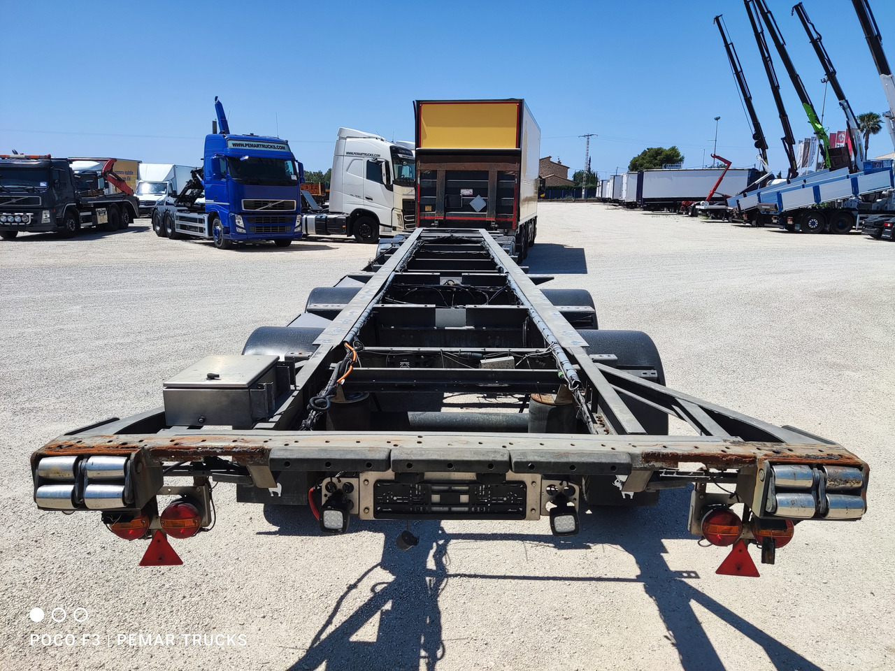 SCHMITZ CARGOBULL KO36 CHASIS MEGATRAILER 4 ejes - קרון נגרר שלדה: תמונה 4 SCHMITZ CARGOBULL KO36 CHASIS MEGATRAILER 4 ejes - קרון נגרר שלדה: תמונה 4