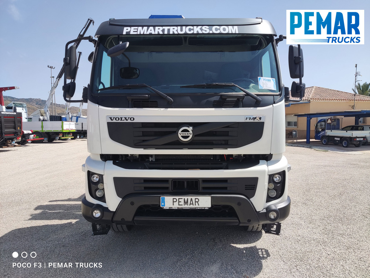 VOLVO FMX 460 8X4 GRUA CAJA FIJA ABIERTA - משאית צד נופל/ שטוחה: תמונה 3 VOLVO FMX 460 8X4 GRUA CAJA FIJA ABIERTA - משאית צד נופל/ שטוחה: תמונה 3