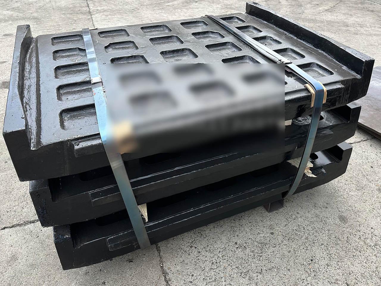 KINGLINK High Manganese Steel Fixed Jaw Plates 17003346 for CT2036 Jaw Crusher - חלקי חילוף עבור מכונת בנייה: תמונה 3 KINGLINK High Manganese Steel Fixed Jaw Plates 17003346 for CT2036 Jaw Crusher - חלקי חילוף עבור מכונת בנייה: תמונה 3