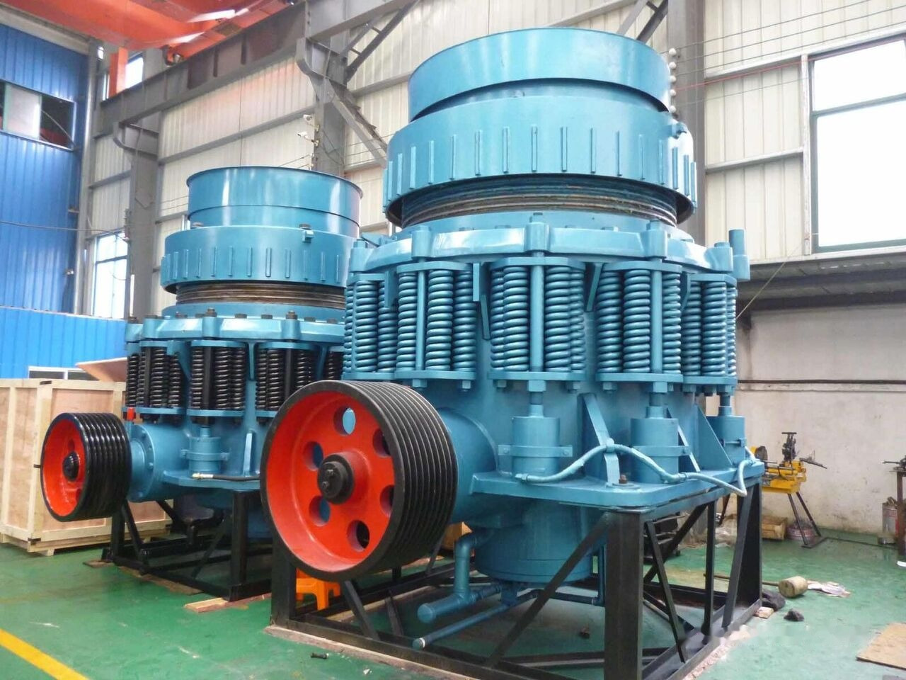 Kinglink 5.5 Feet Cone Crusher - מגרסת חרוט: תמונה 1 Kinglink 5.5 Feet Cone Crusher - מגרסת חרוט: תמונה 1