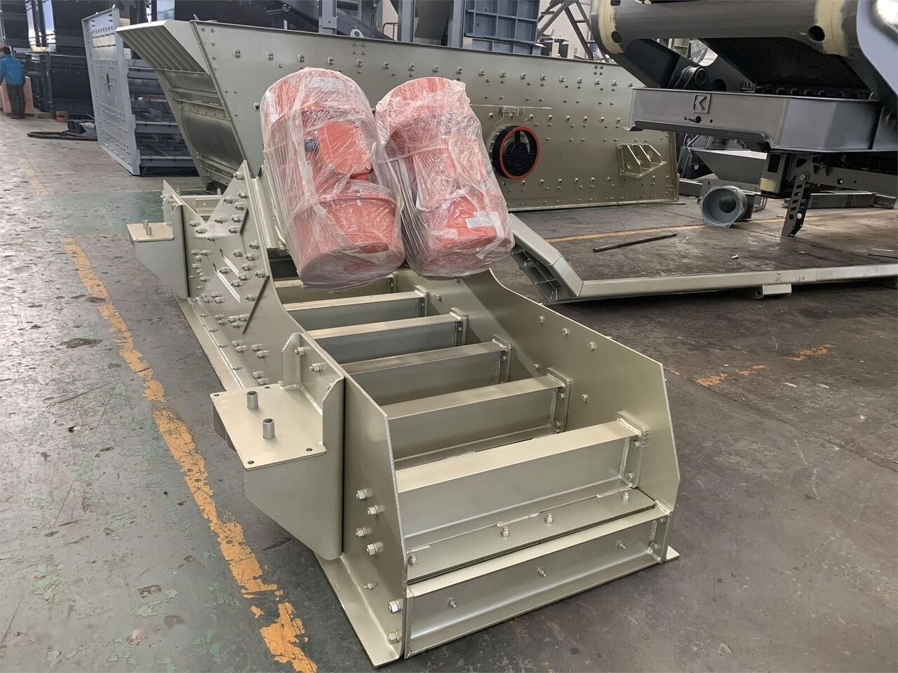 Kinglink GZD370x100 Grizzly Wobbler Vibrating Feeder - מכונת כרייה: תמונה 1 Kinglink GZD370x100 Grizzly Wobbler Vibrating Feeder - מכונת כרייה: תמונה 1