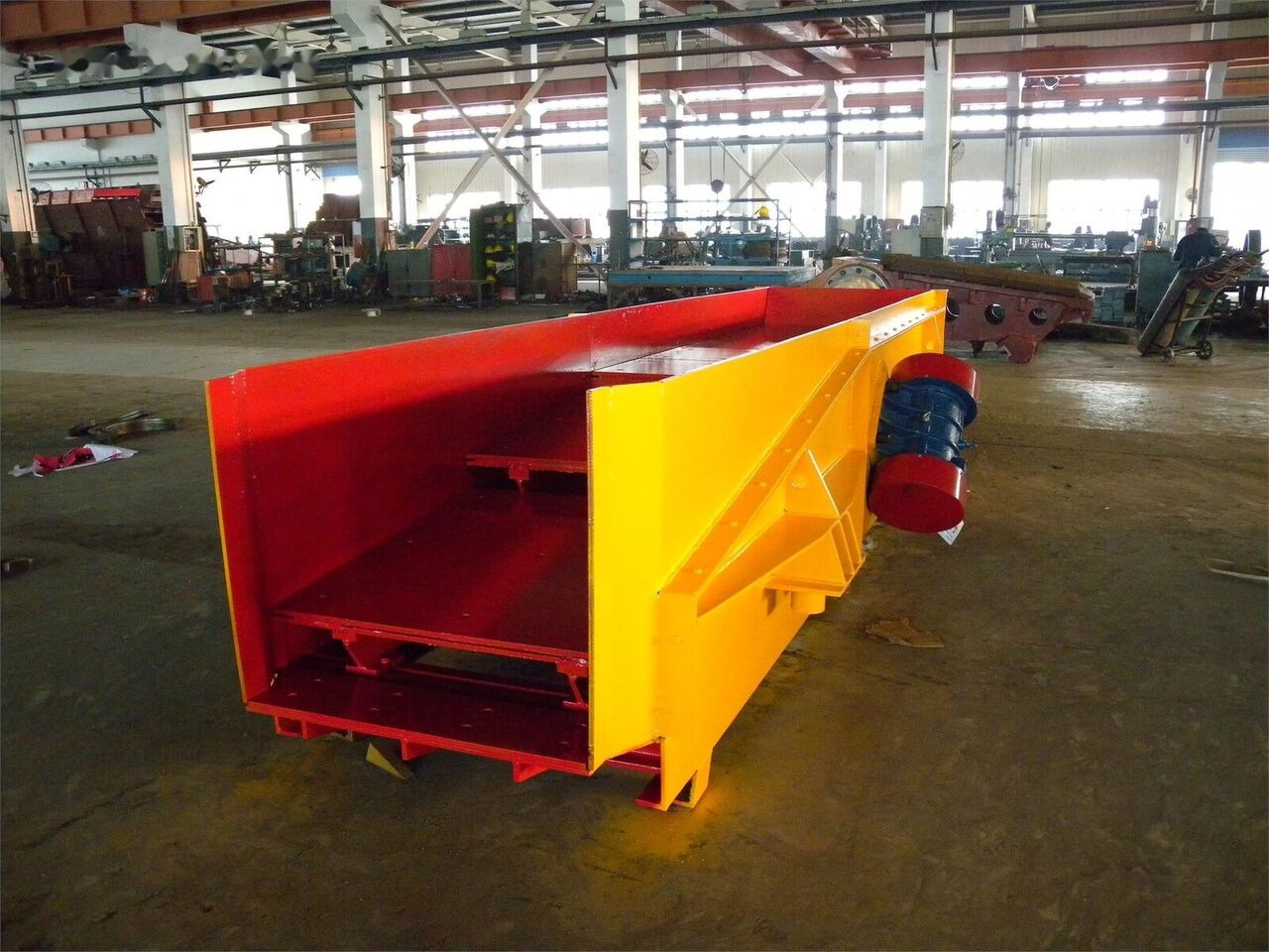 Kinglink GZD490x110 Vibrating Scalping Feeder | Scalper - מכונת כרייה: תמונה 2 Kinglink GZD490x110 Vibrating Scalping Feeder | Scalper - מכונת כרייה: תמונה 2