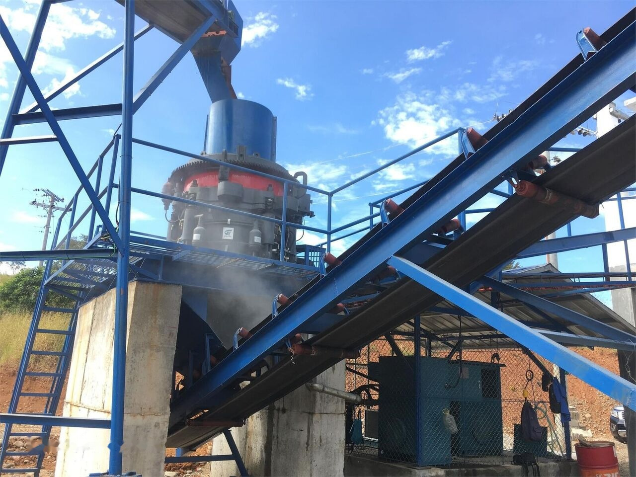 Kinglink HPY200 Hydraulic Cone Crusher for hard stone - מגרסת חרוט: תמונה 1 Kinglink HPY200 Hydraulic Cone Crusher for hard stone - מגרסת חרוט: תמונה 1