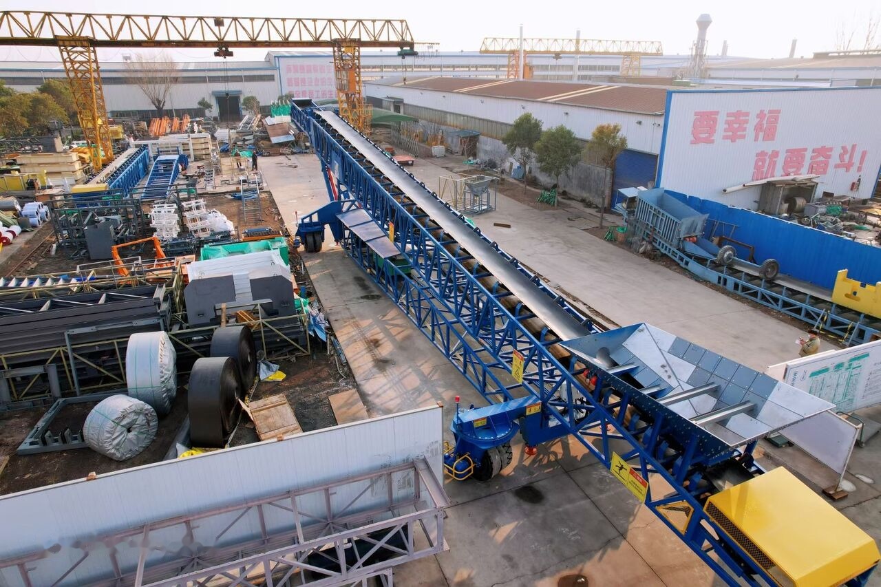 Kinglink Mobile Port Ship Loader | Telescopic Radial Stacker - מסוע חגורה: תמונה 4 Kinglink Mobile Port Ship Loader | Telescopic Radial Stacker - מסוע חגורה: תמונה 4