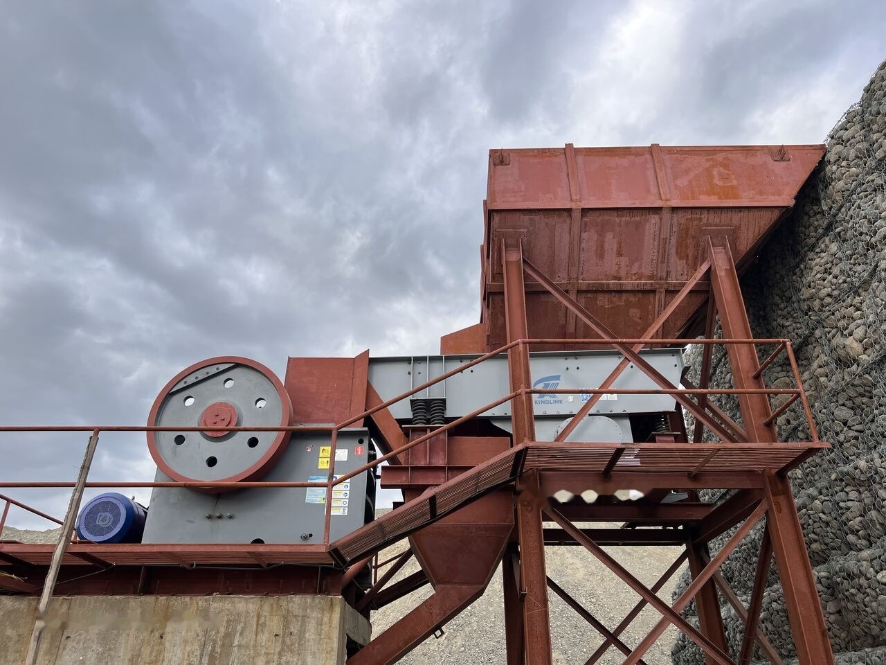 Kinglink PE2436 Primary Jaw Crusher 150TPH Riverstone - מגרסת מלחציים: תמונה 2 Kinglink PE2436 Primary Jaw Crusher 150TPH Riverstone - מגרסת מלחציים: תמונה 2