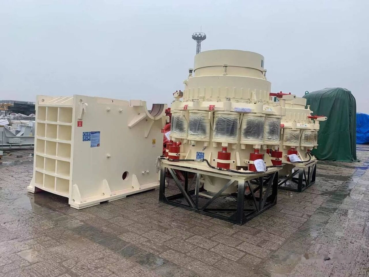 Kinglink PE3042 Granite Jaw Crusher for Nigeria Quarry - מגרסת מלחציים: תמונה 3 Kinglink PE3042 Granite Jaw Crusher for Nigeria Quarry - מגרסת מלחציים: תמונה 3