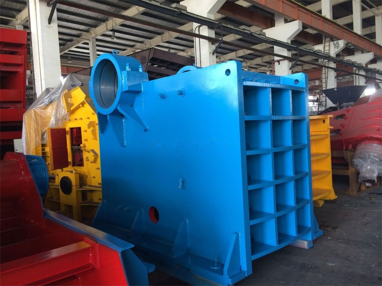 Kinglink PE800X1060 Phosphate Jaw Crusher - מגרסת מלחציים: תמונה 1 Kinglink PE800X1060 Phosphate Jaw Crusher - מגרסת מלחציים: תמונה 1