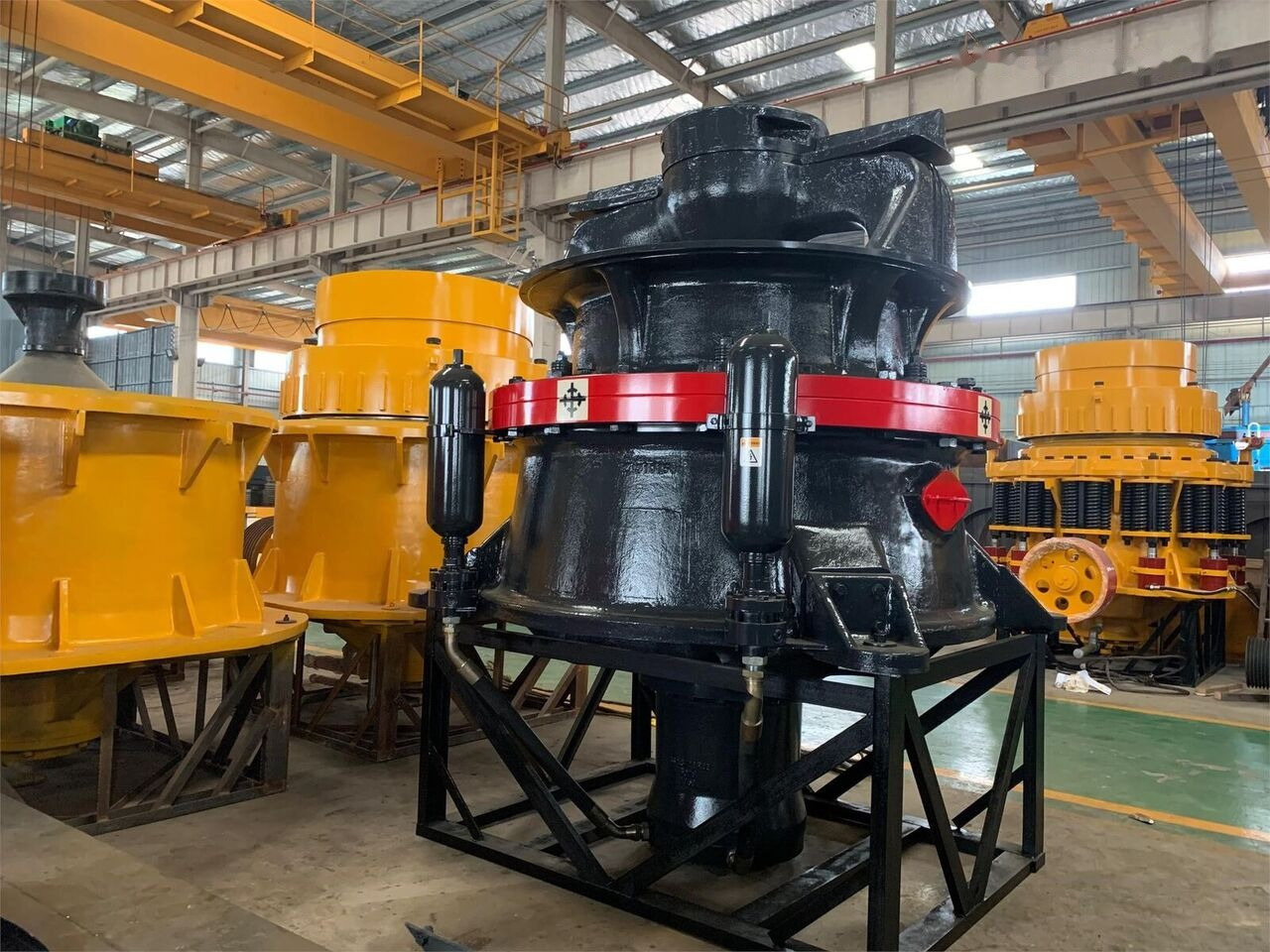 Kinglink Sandvik type Hydraulic Cone Crusher CH660 | Diabase - מגרסת חרוט: תמונה 4 Kinglink Sandvik type Hydraulic Cone Crusher CH660 | Diabase - מגרסת חרוט: תמונה 4