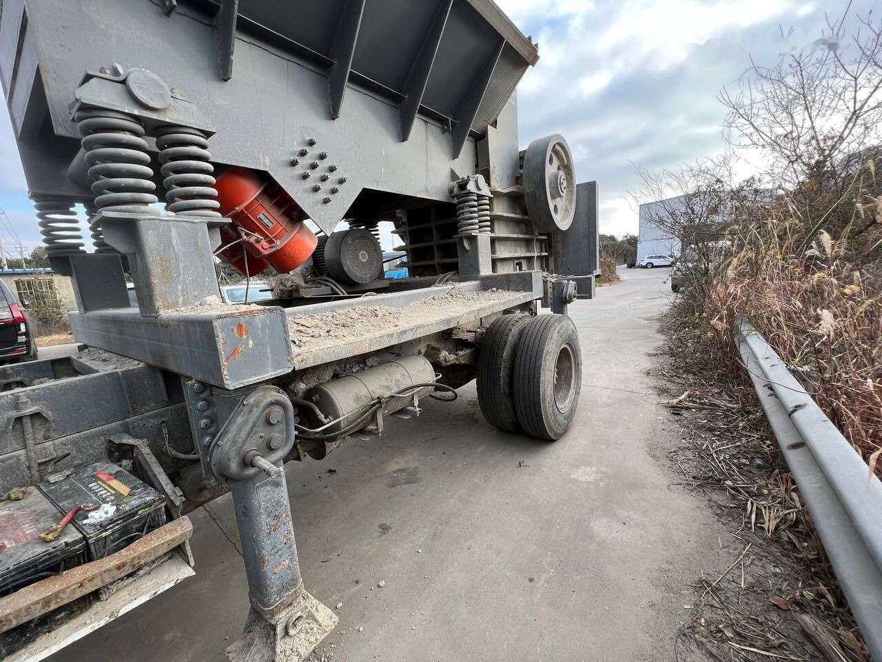 Kinglink Truck Mounted Vibrating Feeder and Jaw Crusher | Quarry | Concre - מגרסת מלחציים: תמונה 2 Kinglink Truck Mounted Vibrating Feeder and Jaw Crusher | Quarry | Concre - מגרסת מלחציים: תמונה 2