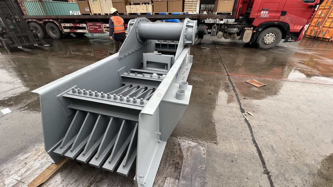 Kinglink Vibrating Grizzly Feeder 3812 | Pebble | Riverstone - מגרסה: תמונה 4 Kinglink Vibrating Grizzly Feeder 3812 | Pebble | Riverstone - מגרסה: תמונה 4