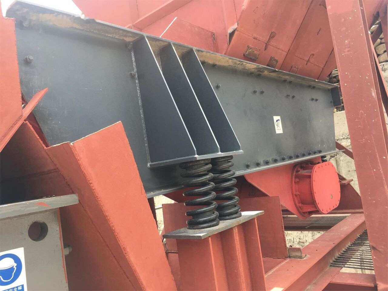 Kinglink ZSW380X96 RiverStone Aggregate vibrating grizzly feeder - מכונת כרייה: תמונה 4 Kinglink ZSW380X96 RiverStone Aggregate vibrating grizzly feeder - מכונת כרייה: תמונה 4