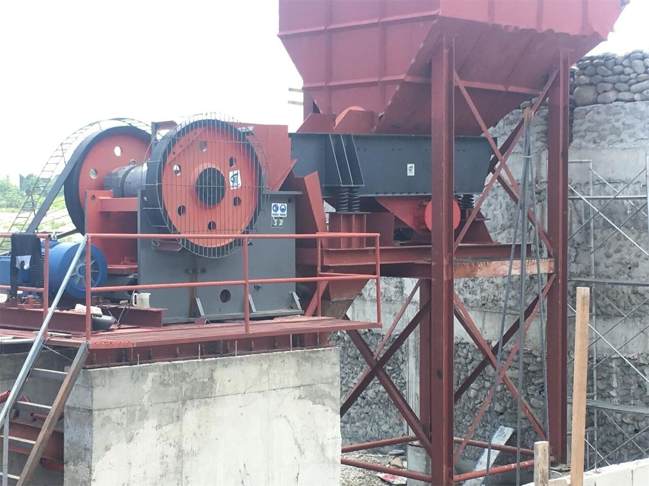 Kinglink ZSW380X96 RiverStone Aggregate vibrating grizzly feeder - מכונת כרייה: תמונה 2 Kinglink ZSW380X96 RiverStone Aggregate vibrating grizzly feeder - מכונת כרייה: תמונה 2