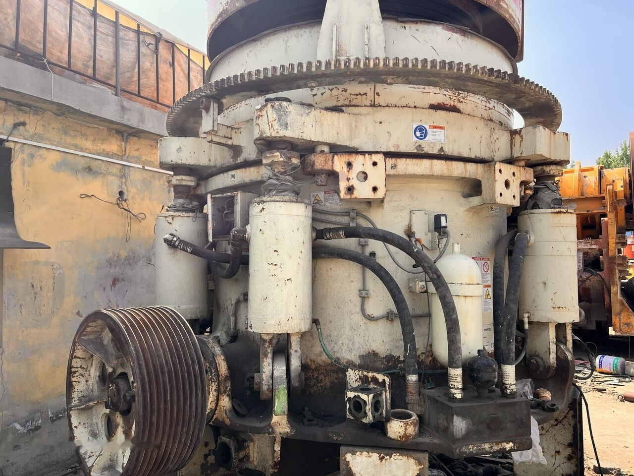 Metso Nordberg HP5 Cone Crusher - מגרסת חרוט: תמונה 2 Metso Nordberg HP5 Cone Crusher - מגרסת חרוט: תמונה 2
