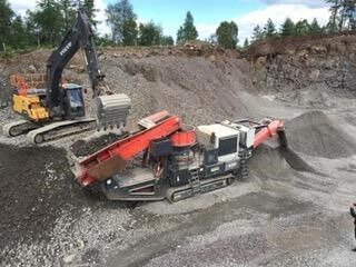 Sandvik QS331 Mobile Crushing Plant - מגרסה ניידת: תמונה 4 Sandvik QS331 Mobile Crushing Plant - מגרסה ניידת: תמונה 4