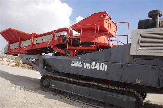 Sandvik UH440i Mobile Crushing Plant - מגרסה ניידת: תמונה 1 Sandvik UH440i Mobile Crushing Plant - מגרסה ניידת: תמונה 1