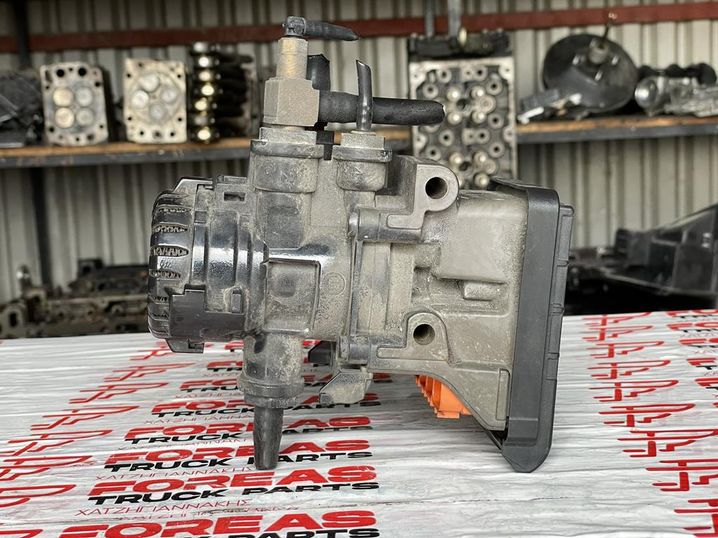 KNORR-BREMSE ABS ADJUSTMENT VALVE FOR MAN - 81.52106-6067 - שסתום בלמים עבור משאית: תמונה 2 KNORR-BREMSE ABS ADJUSTMENT VALVE FOR MAN - 81.52106-6067 - שסתום בלמים עבור משאית: תמונה 2