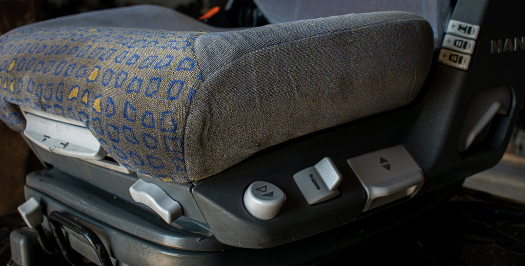 MAN TGA AIR SEAT - DRIVER - מושב עבור משאית: תמונה 3 MAN TGA AIR SEAT - DRIVER - מושב עבור משאית: תמונה 3