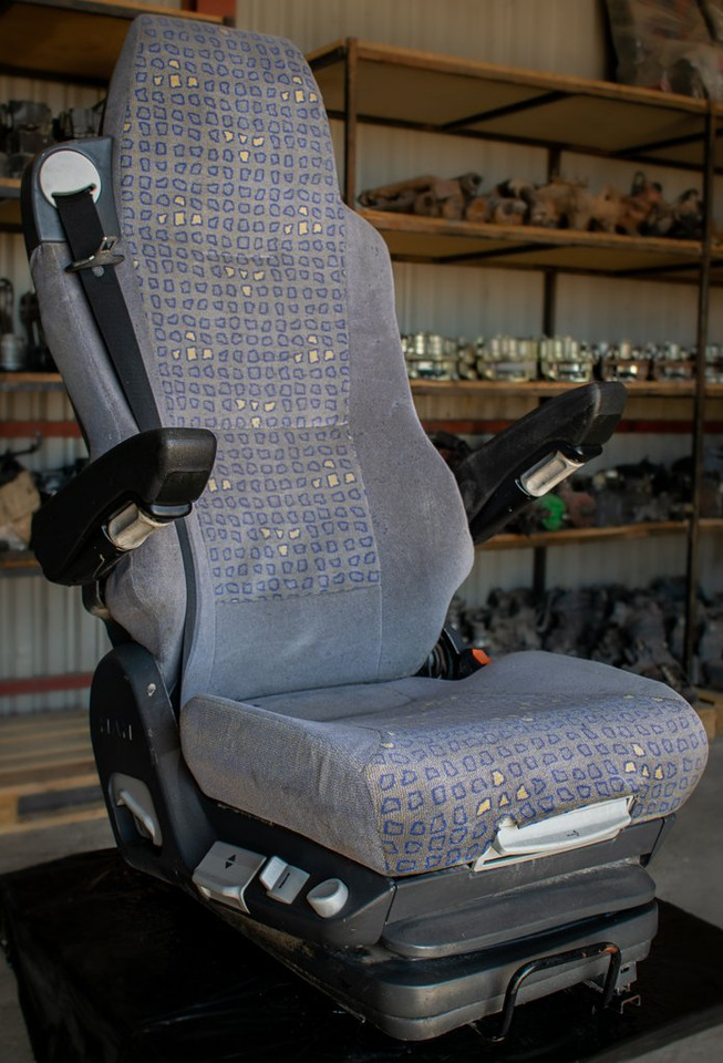 MAN TGA- PASSENGER - מושב עבור משאית: תמונה 3 MAN TGA- PASSENGER - מושב עבור משאית: תמונה 3