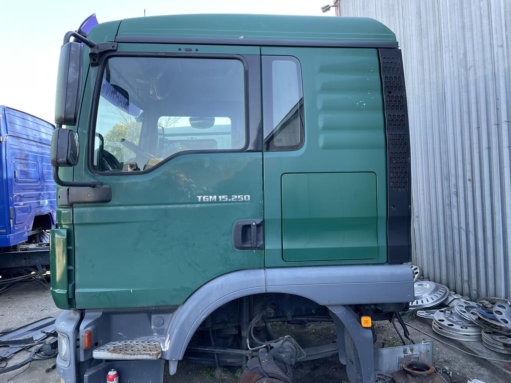 MAN TGM DOUBLE CABIN 2011 - תא עבור משאית: תמונה 3 MAN TGM DOUBLE CABIN 2011 - תא עבור משאית: תמונה 3