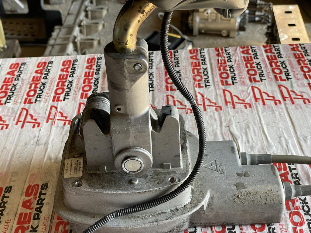 MAN TGS - MANUAL - 81.32605-6125 - ידית הילוכים עבור משאית: תמונה 5 MAN TGS - MANUAL - 81.32605-6125 - ידית הילוכים עבור משאית: תמונה 5