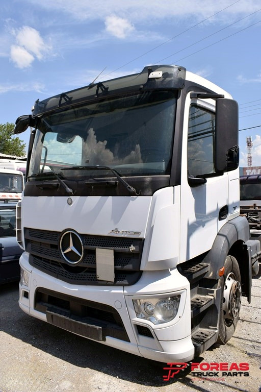 MERCEDES ANTOS 1840 - תא: תמונה 3 MERCEDES ANTOS 1840 - תא: תמונה 3