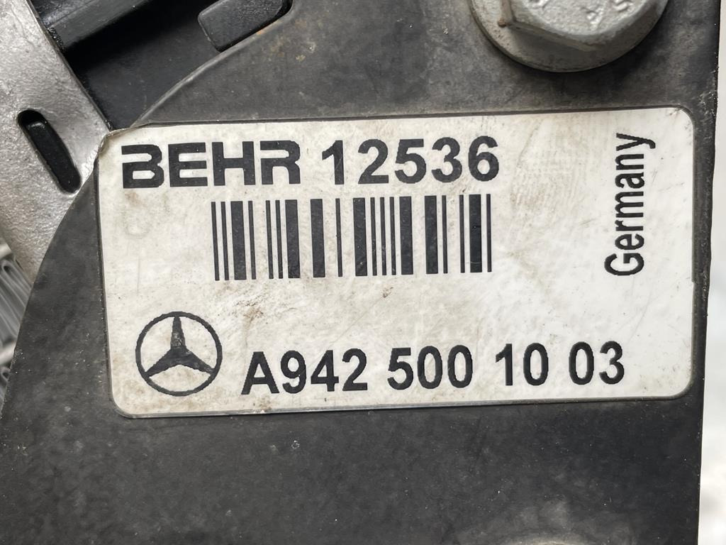 MERCEDES-BENZ ACTROS - BEHR - A 942 500 10 03 - רדיאטור עבור משאית: תמונה 3 MERCEDES-BENZ ACTROS - BEHR - A 942 500 10 03 - רדיאטור עבור משאית: תמונה 3