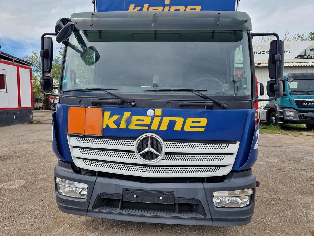 MERCEDES-BENZ ATEGO 1218 - משאית וילונות צד: תמונה 2 MERCEDES-BENZ ATEGO 1218 - משאית וילונות צד: תמונה 2
