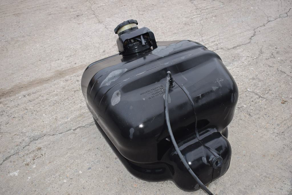 MERCEDES-BENZ ATEGO - 90lt - מכל דלק עבור משאית: תמונה 3 MERCEDES-BENZ ATEGO - 90lt - מכל דלק עבור משאית: תמונה 3