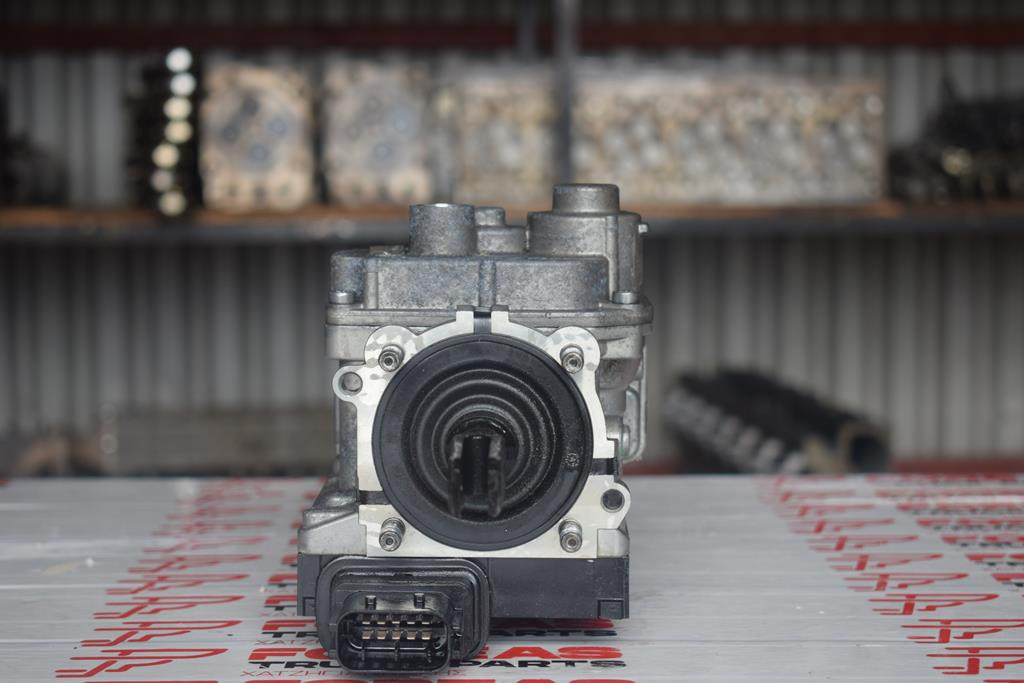 MERCEDES-BENZ BRAKE VALVE - 000 446 5936 - שסתום בלמים עבור משאית: תמונה 2 MERCEDES-BENZ BRAKE VALVE - 000 446 5936 - שסתום בלמים עבור משאית: תמונה 2