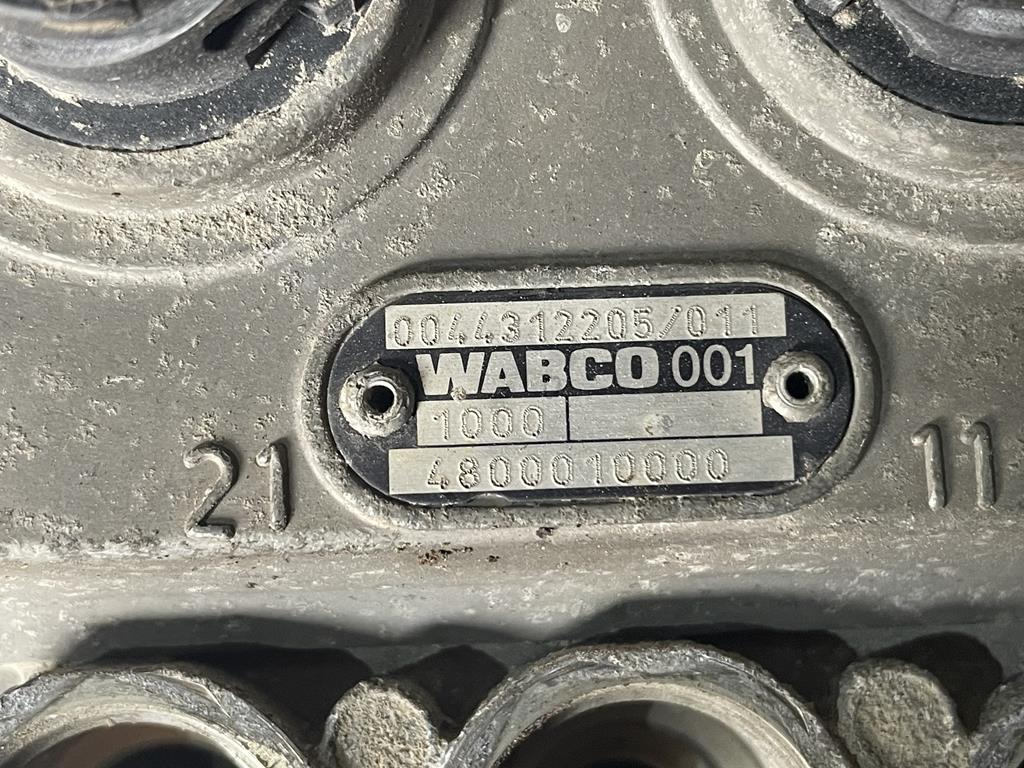 MERCEDES-BENZ BRAKE VALVE - 0044312205 / 011 - שסתום בלמים עבור משאית: תמונה 4 MERCEDES-BENZ BRAKE VALVE - 0044312205 / 011 - שסתום בלמים עבור משאית: תמונה 4