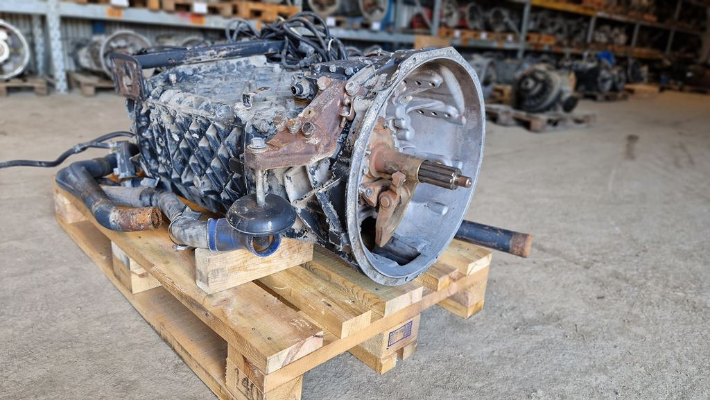 ZF ECOSPLIT 16S 221 WITH INTARDER FOR MAN - תיבת הילוכים עבור משאית: תמונה 1 ZF ECOSPLIT 16S 221 WITH INTARDER FOR MAN - תיבת הילוכים עבור משאית: תמונה 1
