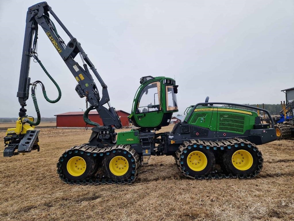 John Deere 1170 G - מקצרת יערות: תמונה 1 John Deere 1170 G - מקצרת יערות: תמונה 1
