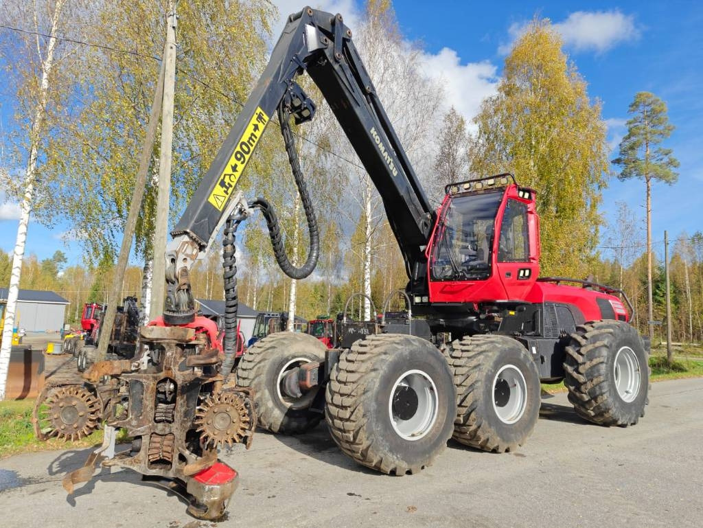 Komatsu 951 - מקצרת יערות: תמונה 1 Komatsu 951 - מקצרת יערות: תמונה 1
