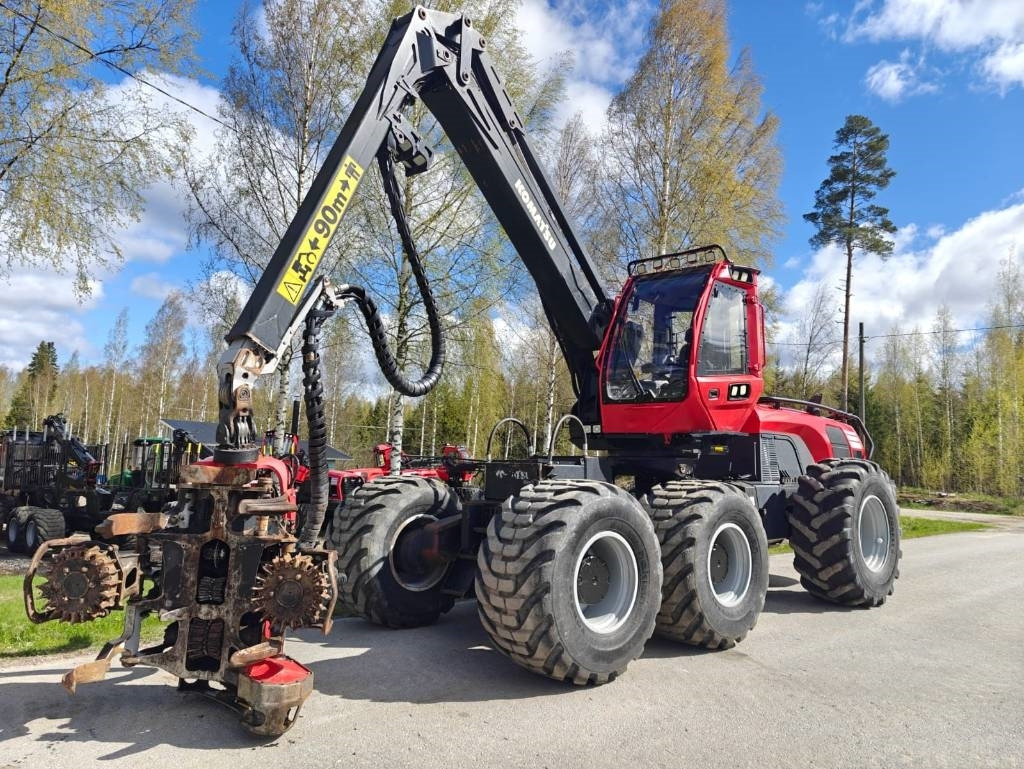 Komatsu 951 - מקצרת יערות: תמונה 1 Komatsu 951 - מקצרת יערות: תמונה 1