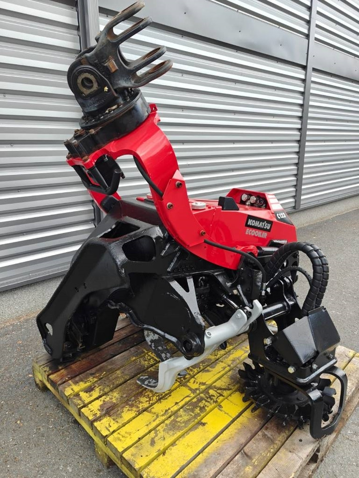 Komatsu C 123 - ראש נופל: תמונה 5 Komatsu C 123 - ראש נופל: תמונה 5