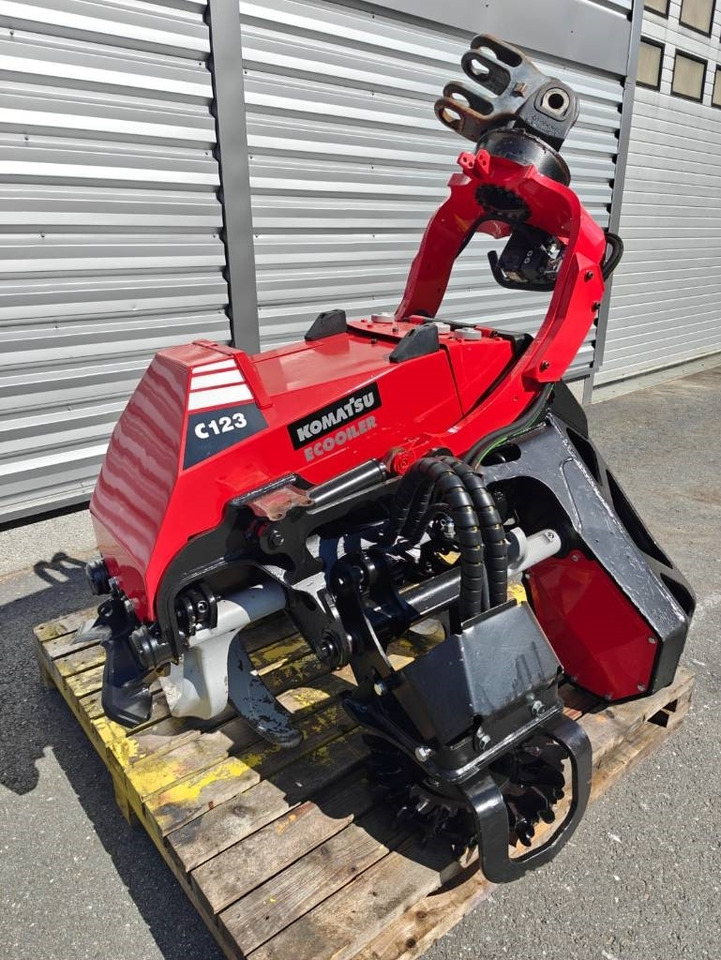 Komatsu C 123 - ראש נופל: תמונה 1 Komatsu C 123 - ראש נופל: תמונה 1