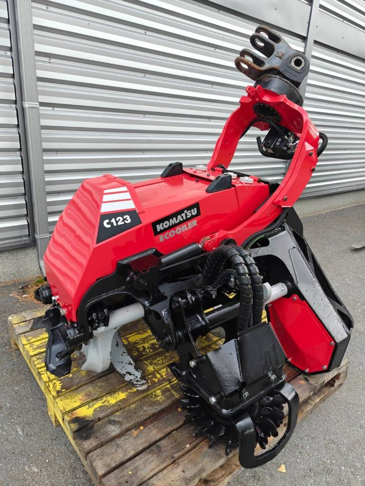 Komatsu C 123 - ראש נופל: תמונה 1 Komatsu C 123 - ראש נופל: תמונה 1